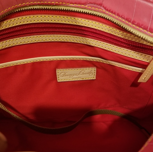 Womans small pink Dooney and Bourke croc tote - Picture 6 of 6